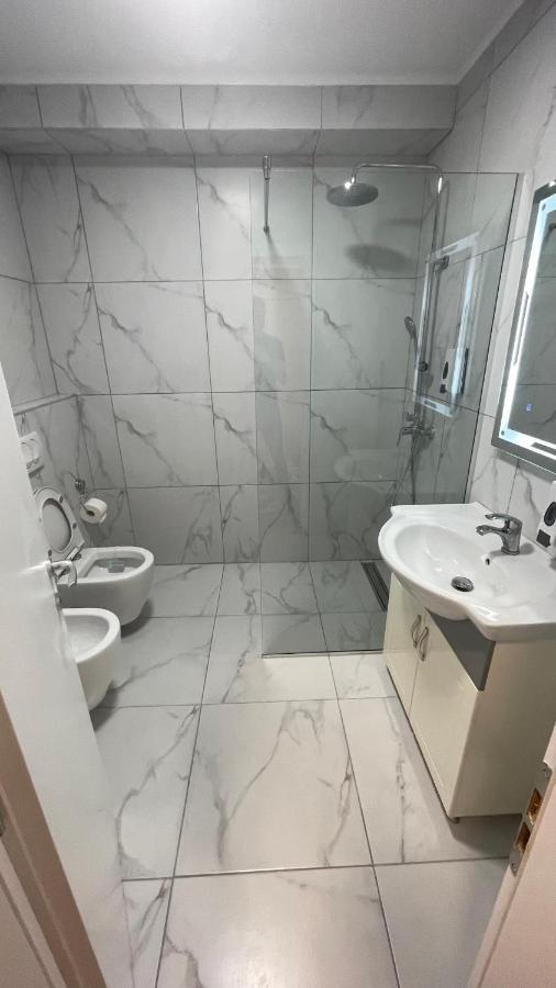 Johana Blloku Apartment In Amazing Location! Tirana Kültér fotó
